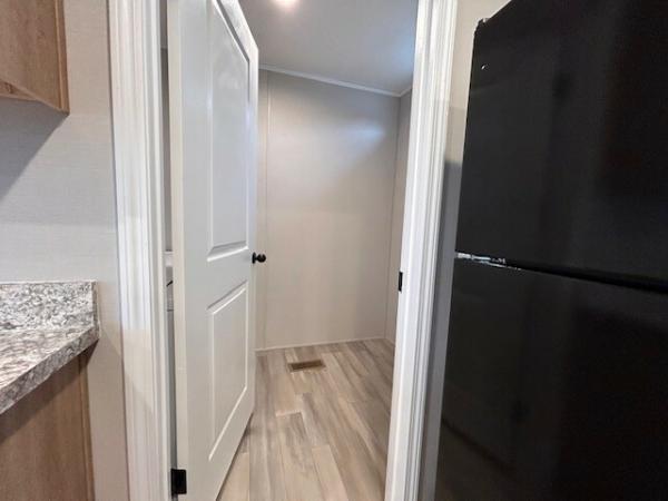 2025 Champion RAP1666H32212 Mobile Home