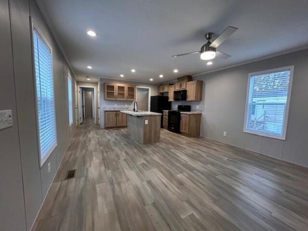 2025 Champion RAP1666H32212 Mobile Home