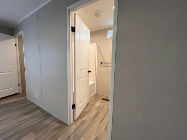 2025 Champion RAP1666H32212 Mobile Home