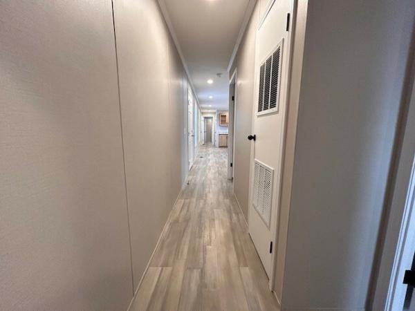 2025 Champion RAP1666H32212 Mobile Home