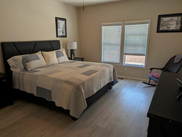 2017 Schult 51BKY28523BH17 Mobile Home