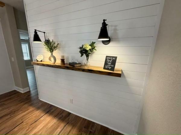 1986 Barrington Manufactured Home