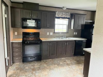 Mobile Home at 2700 Eaton Rapids Rd Box 35 Lansing, MI 48911