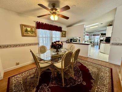 Photo 4 of 16 of home located at 2422 Kelly Drive Sebastian, FL 32958