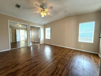 Photo 4 of 21 of home located at 5870 SW 59th Street Ocala, FL 34474