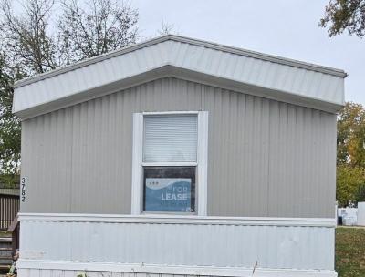 Mobile Home at 3782 Camden Dr Lot Cm3782 Columbus, IN 47203