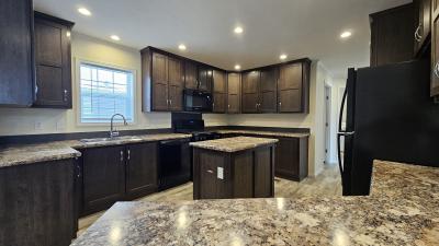 Photo 5 of 14 of home located at 6424 Tarragon Way Fenton, MI 48430