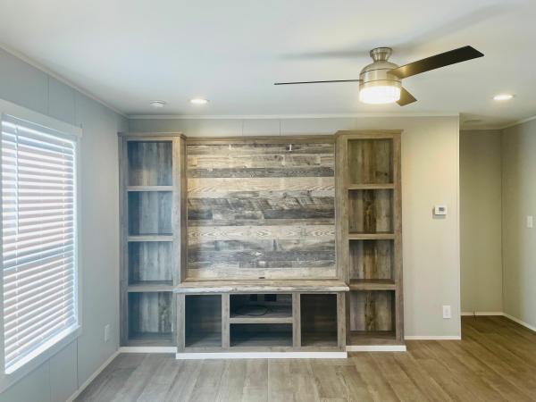 2022  Mobile Home For Sale