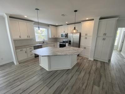 Photo 5 of 30 of home located at 5972 Brigadoon Way Lot 058 Sarasota, FL 34233