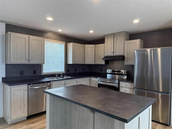 2025 Clayton Homes Inc Adrenaline Mobile Home