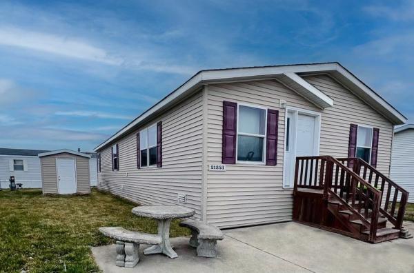 Photo 1 of 1 of home located at 21253 Monet Dr, Site #1289 Macomb, MI 48044