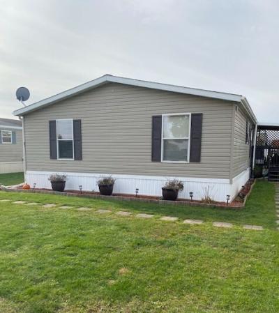 Mobile Home at 27484 Oregon Rd. # 83 Perrysburg, OH 43551