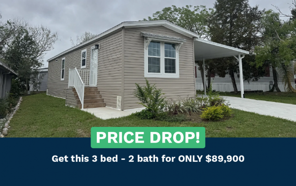 Photo 1 of 2 of home located at 21 Columbia Avenue Sorrento, FL 32776