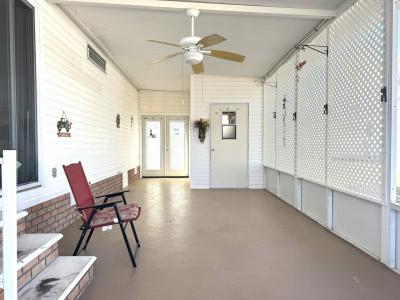 Photo 5 of 12 of home located at 880 SE Oakgrove Terrace Crystal River, FL 34429