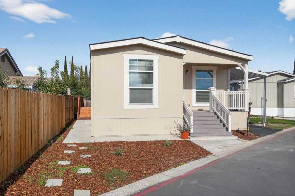 2024 Champion Creekside Manor  Manufactured Home