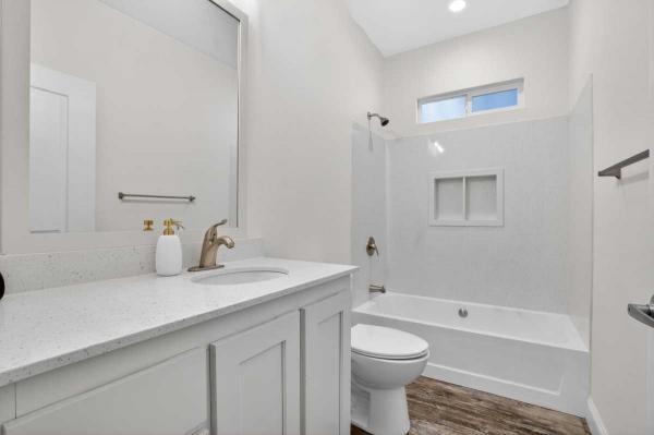 2024 Champion Creekside Manor  Manufactured Home