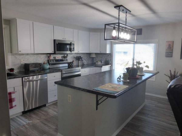 1980 Kaufman & Broad MH Manufactured Home