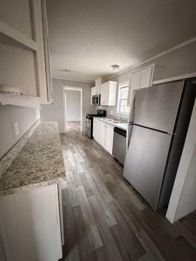 Photo 3 of 5 of home located at 7 Dunlap Cr. Oxford, MI 48381