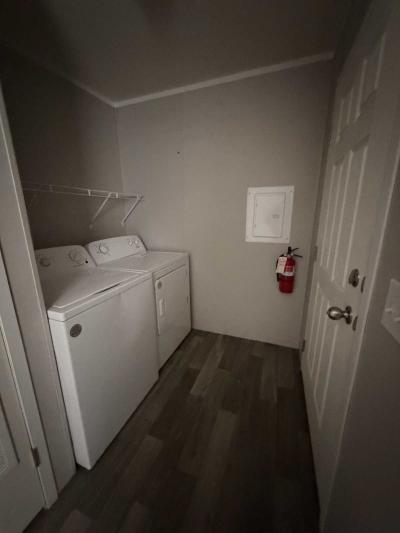 Photo 4 of 5 of home located at 7 Dunlap Cr. Oxford, MI 48381