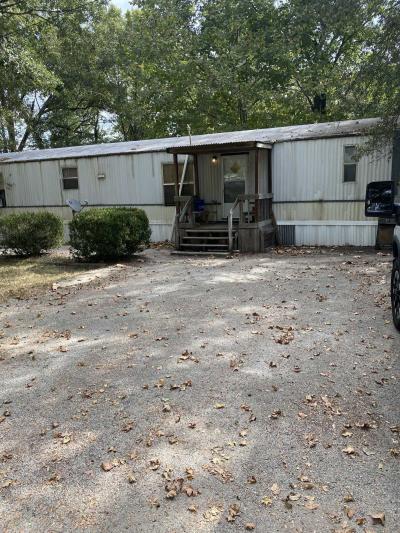 Photo 3 of 8 of home located at 3300 Lotus Lane Lufkin, TX 75904