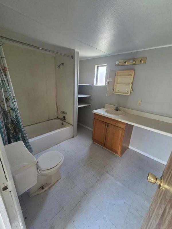 1980 CHAMPION Mobile Home