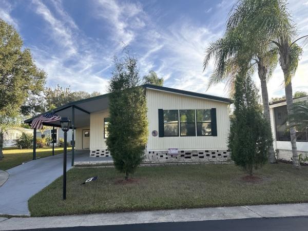 Photo 1 of 2 of home located at 271 Odessa Dr. Lakeland, FL 33813