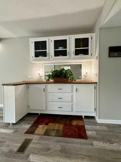 Photo 4 of 16 of home located at 5549 Hazel Dr Florence, KY 41042