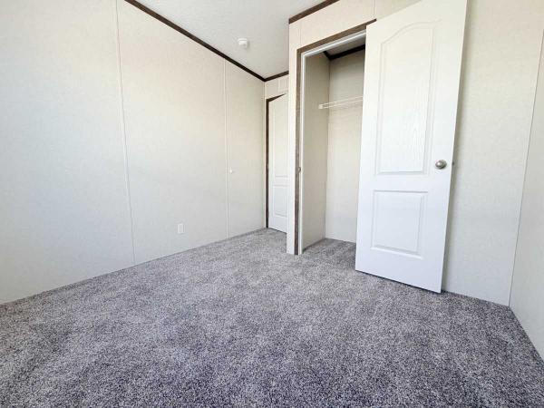 2023 Clayton Homes Mobile Home