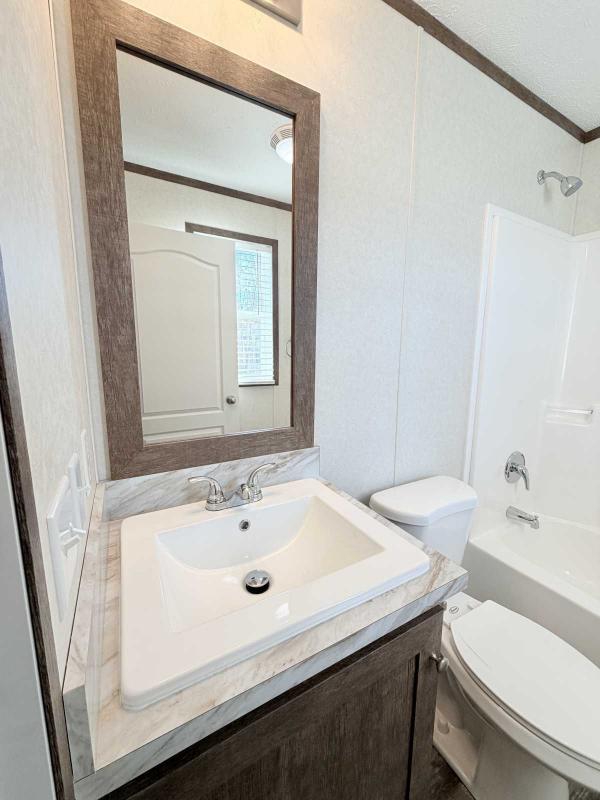 2023 Clayton Homes Mobile Home