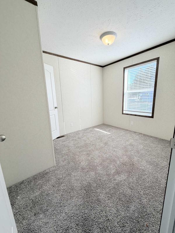 2023 Clayton Homes Mobile Home