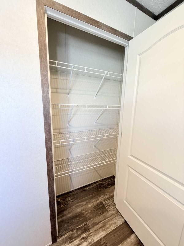 2023 Clayton Homes Mobile Home