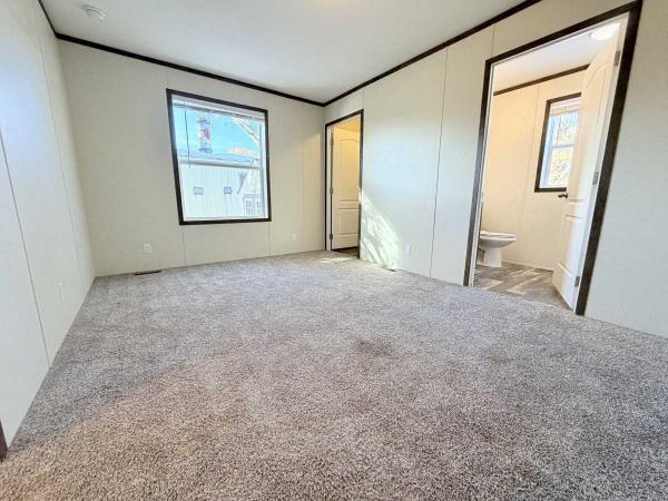 2023 Clayton Homes Mobile Home