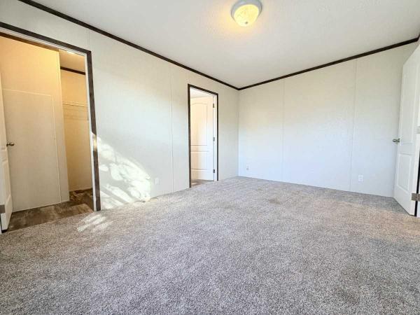 2023 Clayton Homes Mobile Home