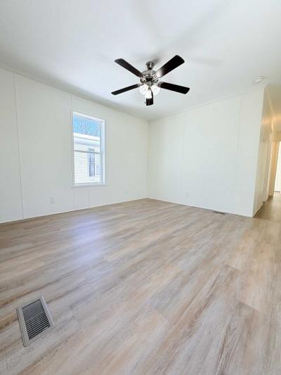 Photo 3 of 66 of home located at 534 E 37th Ave #654 Hobart, IN 46342