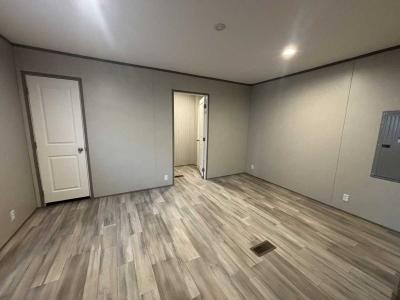 Photo 5 of 9 of home located at 5291 Collins Rd., #313 Jacksonville, FL 32244