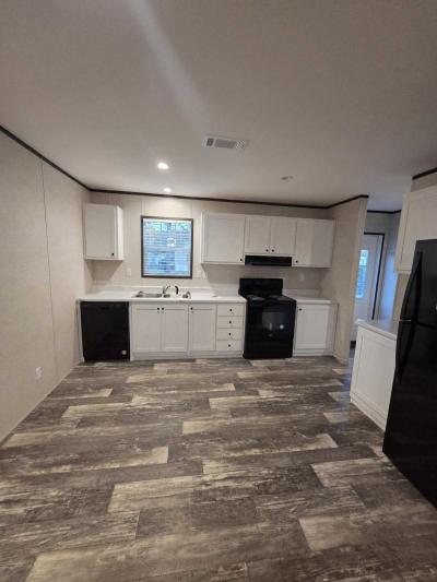 Photo 3 of 9 of home located at 5291 Collins Rd., #357 Jacksonville, FL 32244