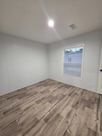 Photo 5 of 6 of home located at 5291 Collins Rd., #341 Jacksonville, FL 32244