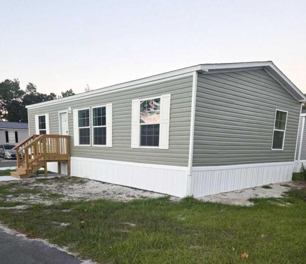 2025 Fleetwood The Summit Mobile Home