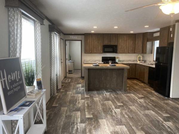 Photo 1 of 1 of home located at 3725 N. Peoria Rd #4 Springfield, IL 62702