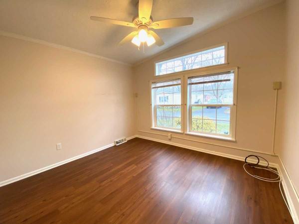 2001 Titan N/A Manufactured Home