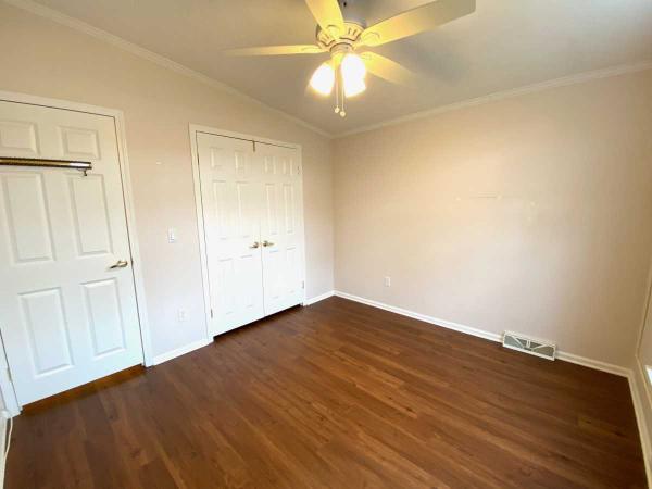 2001 Titan N/A Manufactured Home