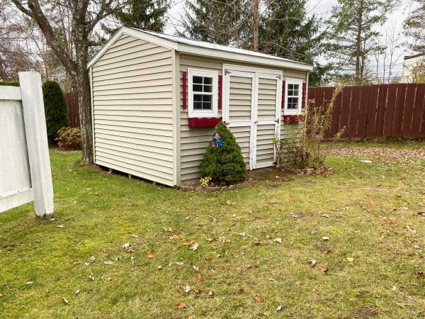 2001 Titan N/A Manufactured Home