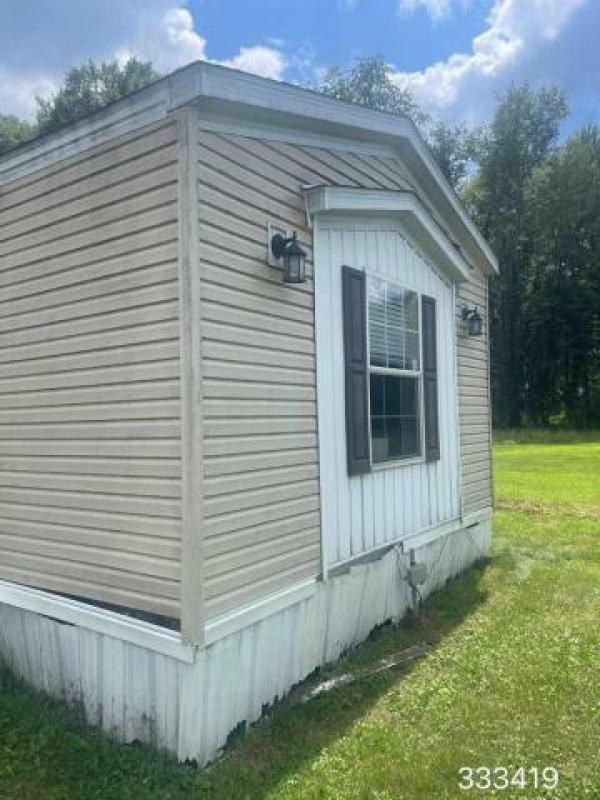 Photo 1 of 2 of home located at Meadowlands Mhp 266 Smith Ave Buckhannon, WV 26201