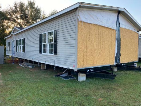 2012 CLAYTON Mobile Home For Sale