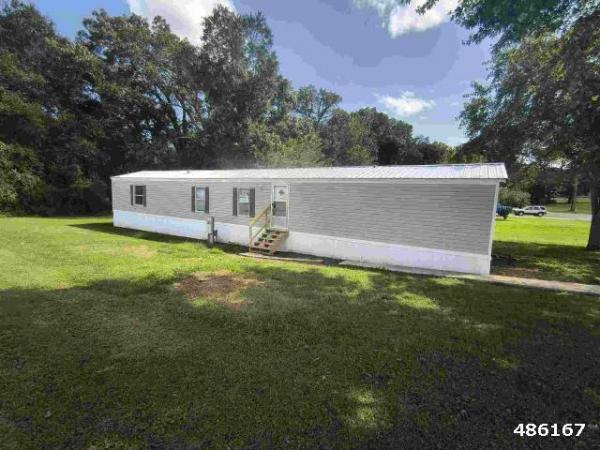 Photo 1 of 2 of home located at Mobile Home Plaza 104 Driftwood Cir Huntsville, AL 35811