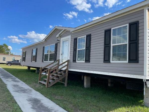 Photo 1 of 2 of home located at Maddox Mobile Homes Llc 109 Pine Ridge Rd. Eastman, GA 31023