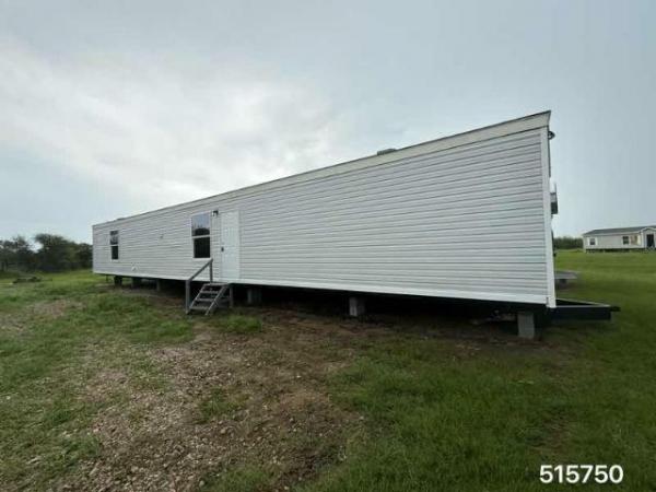 Photo 1 of 2 of home located at Manufactured Housing Consultan 14182 Us Highway 77 N Victoria, TX 77904