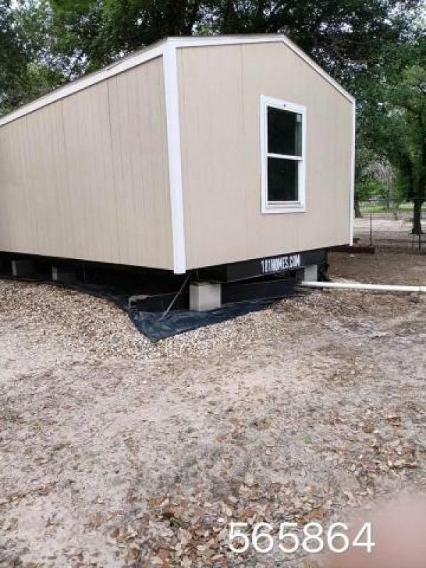 Photo 1 of 2 of home located at Oak Creek Home Center 20305 Interstate 35 S Lytle, TX 78052