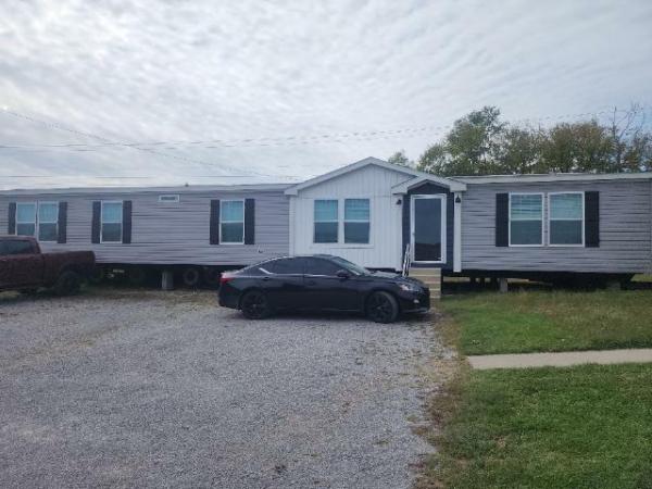 Photo 1 of 2 of home located at D & D Transport Inc. 3715 Lexington Rd Richmond, KY 40475