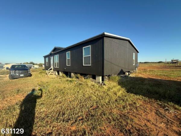 Photo 1 of 2 of home located at 223 Dairy Rd # 6 Pleasanton, TX 78064